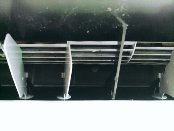 お掃除機能付きエアコン（白くまくん）クリーニング