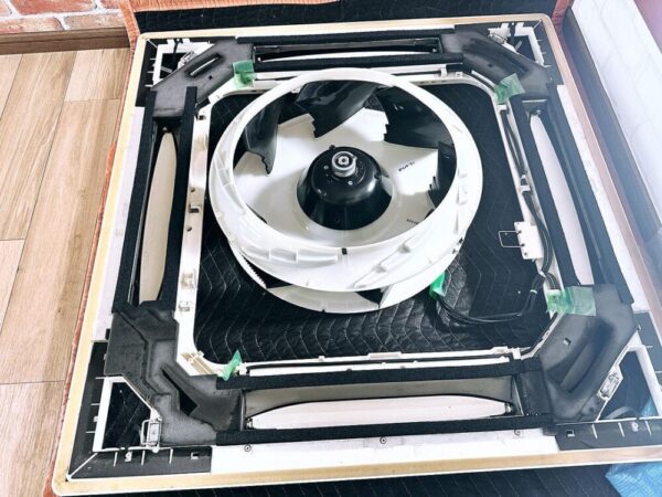 業務用エアコンクリーニング